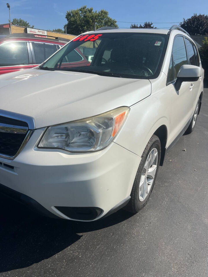 2014 SUBARU Forester