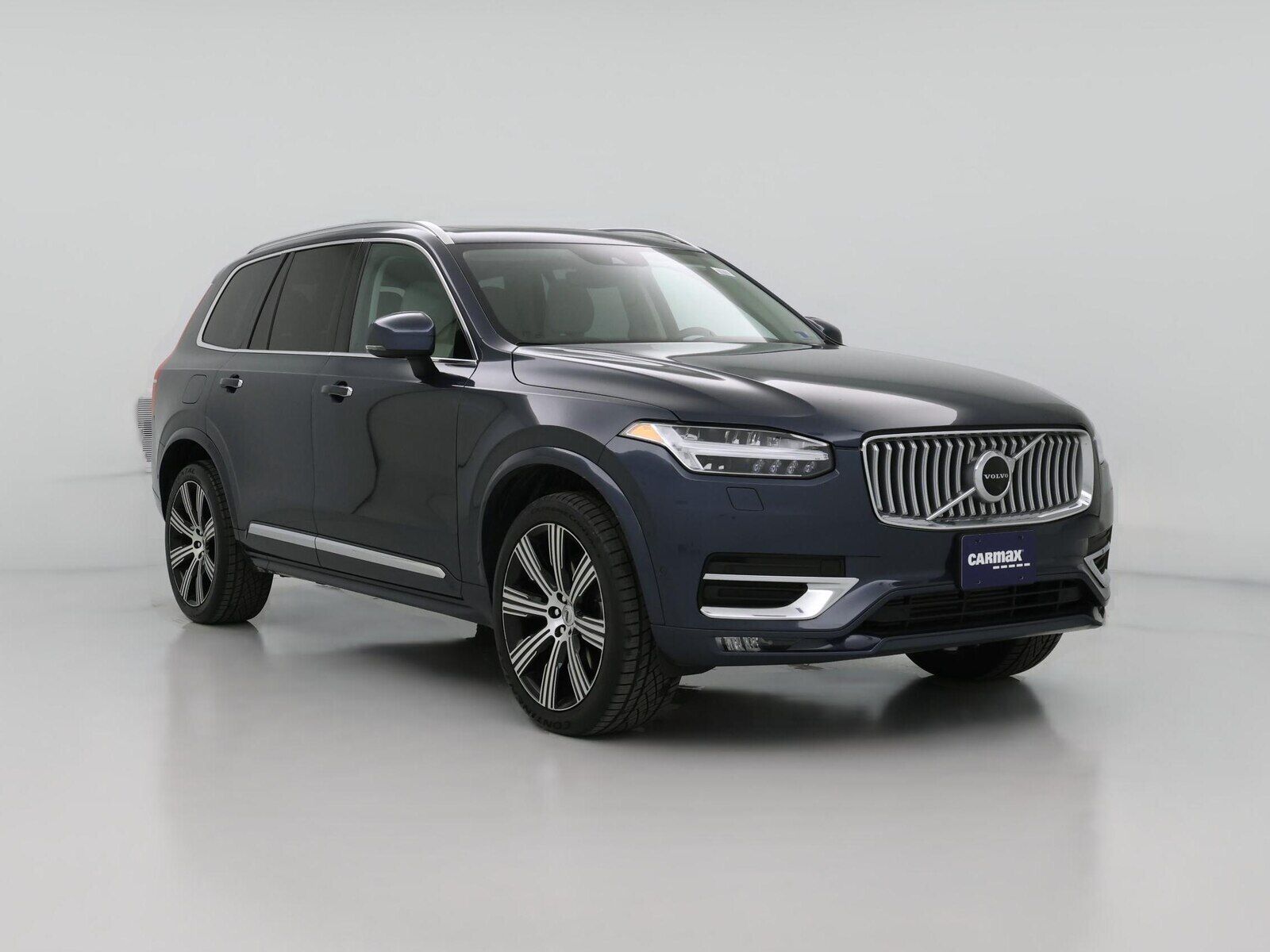 2022 VOLVO XC90