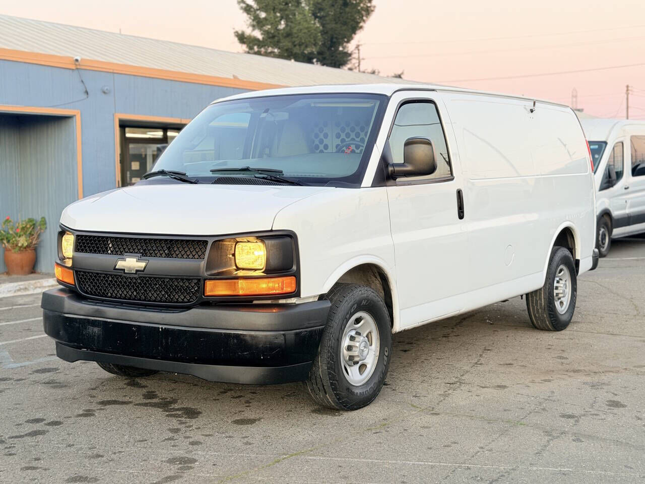2017 CHEVROLET Express
