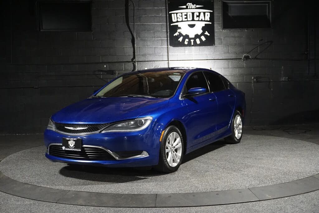 2016 CHRYSLER 200