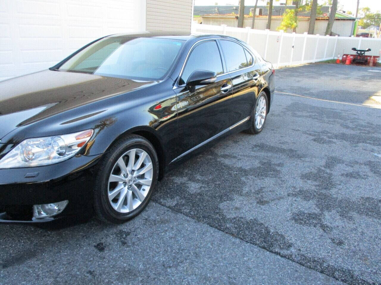 2011 LEXUS LS