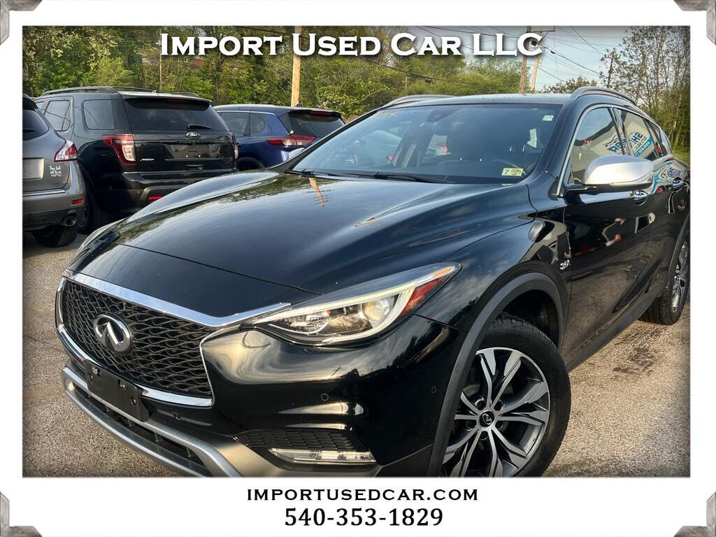 2017 INFINITI QX30