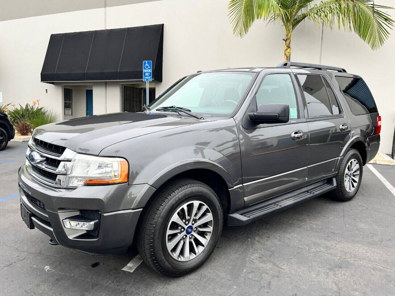 2017 FORD Expedition