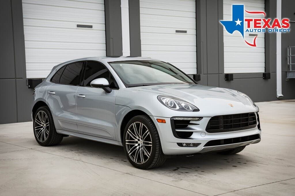 2018 PORSCHE Macan