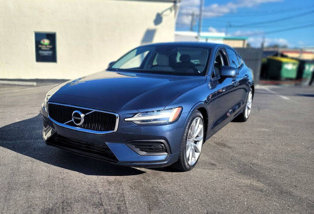 2019 VOLVO S60
