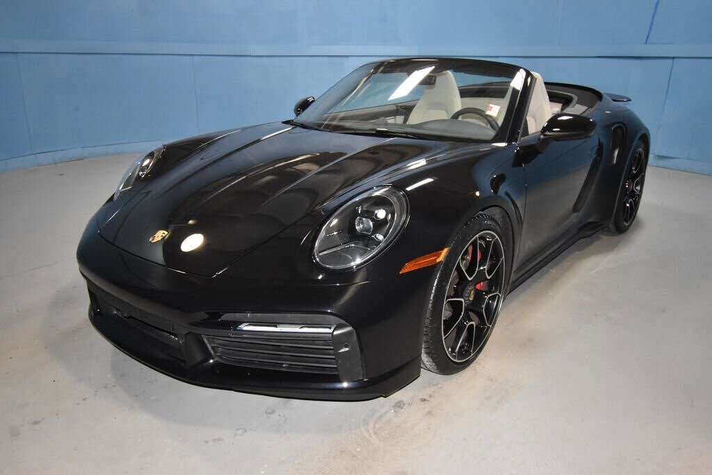 2021 PORSCHE 911