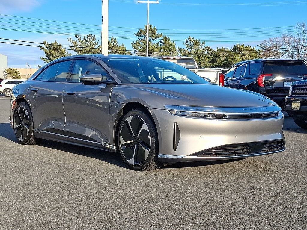 2025 LUCID Air