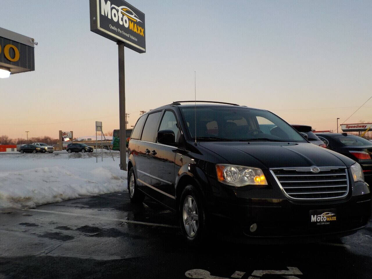 2010 CHRYSLER Town and Country
