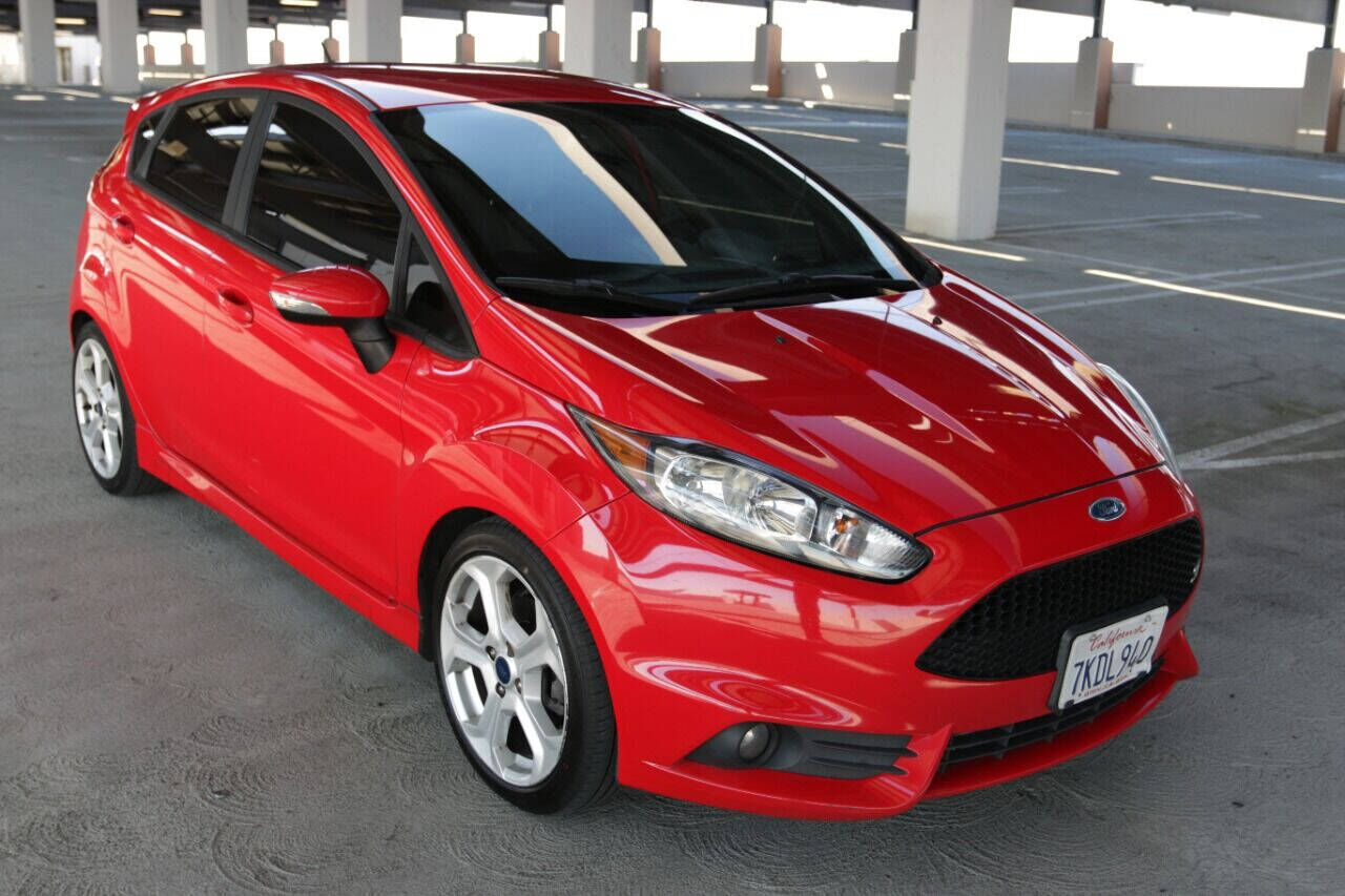 2015 FORD Fiesta