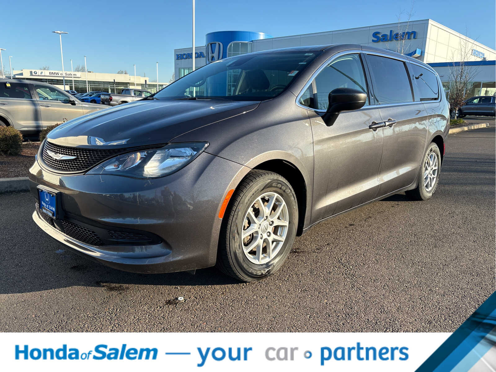 2023 CHRYSLER Voyager