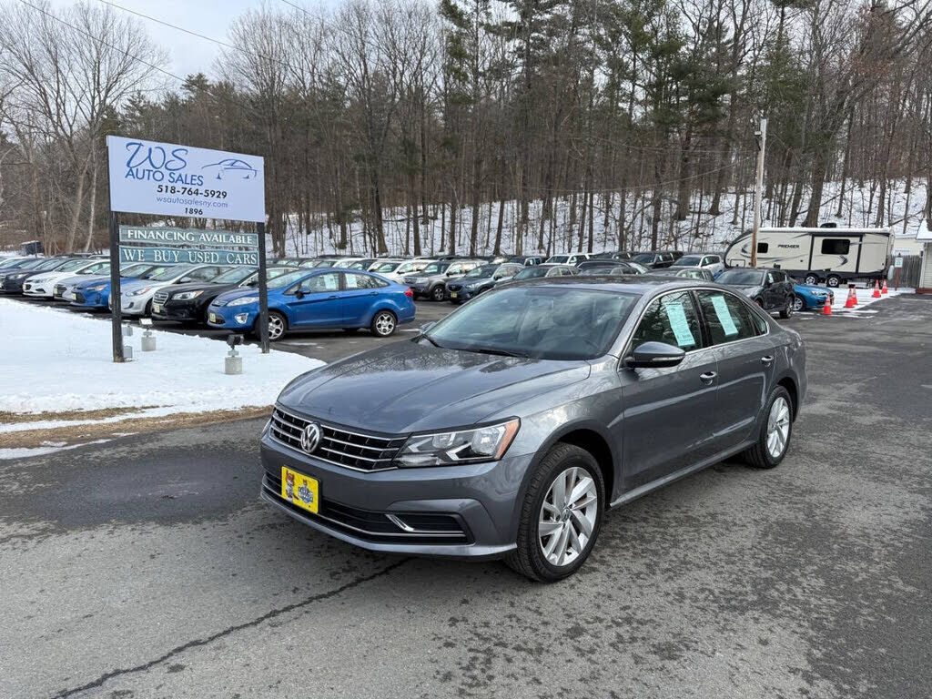 2018 VOLKSWAGEN Passat