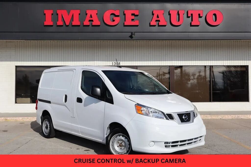 2016 NISSAN NV200