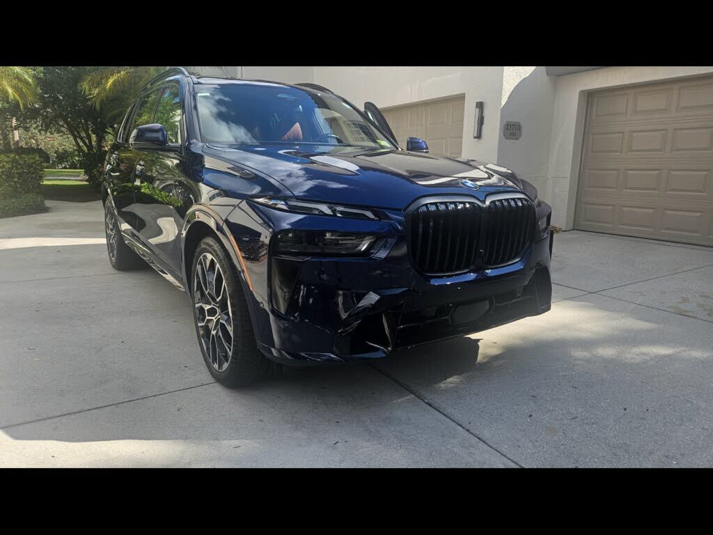 2024 BMW X7