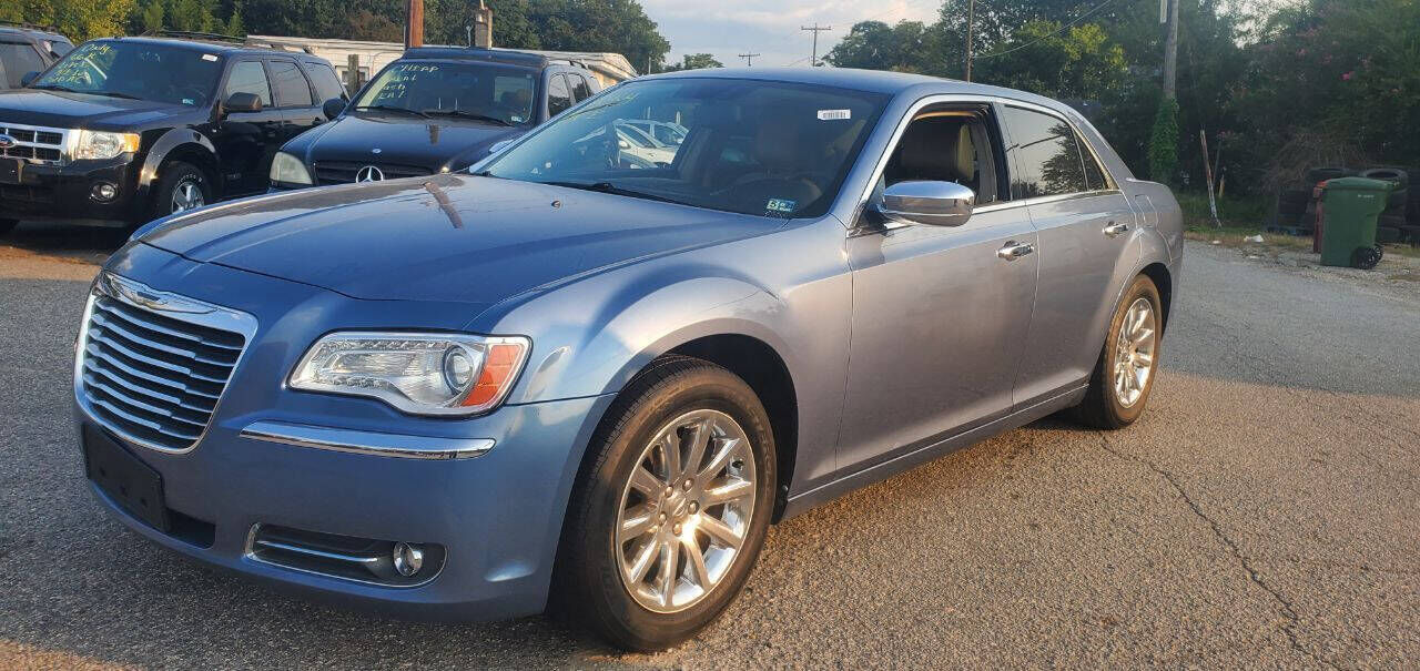 2011 CHRYSLER 300