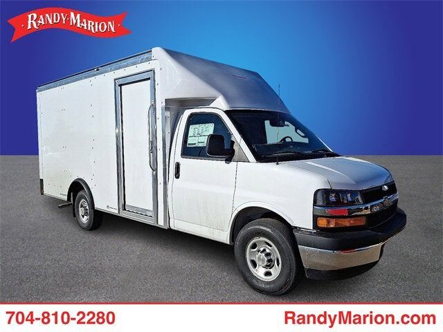 2026 CHEVROLET Express