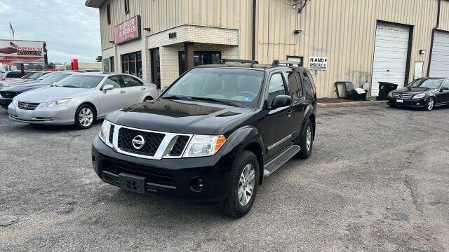 2012 NISSAN Pathfinder