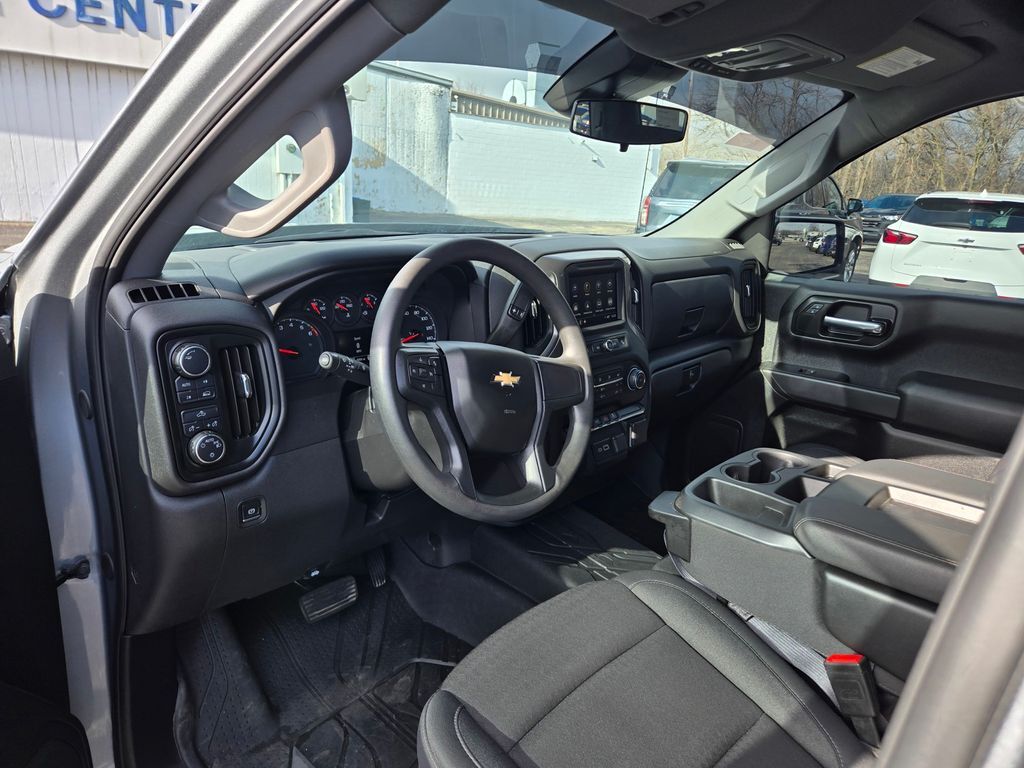 2025 CHEVROLET Silverado