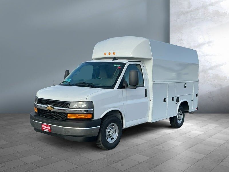 2025 CHEVROLET Express