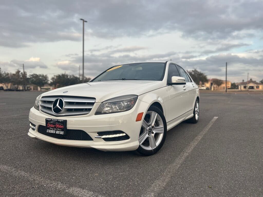 2011 MERCEDES-BENZ C-Class