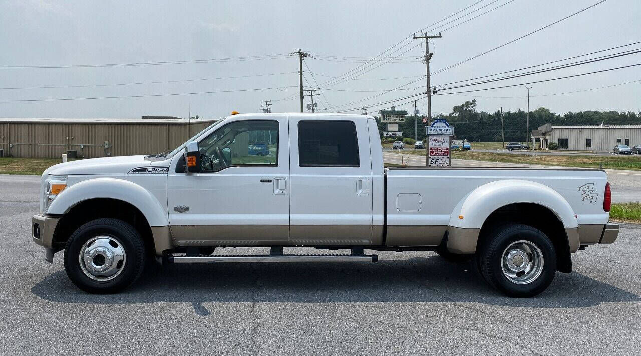 2011 FORD F-450