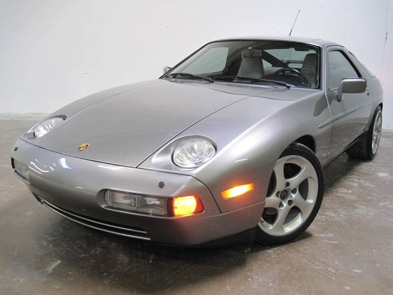 1989 PORSCHE 928