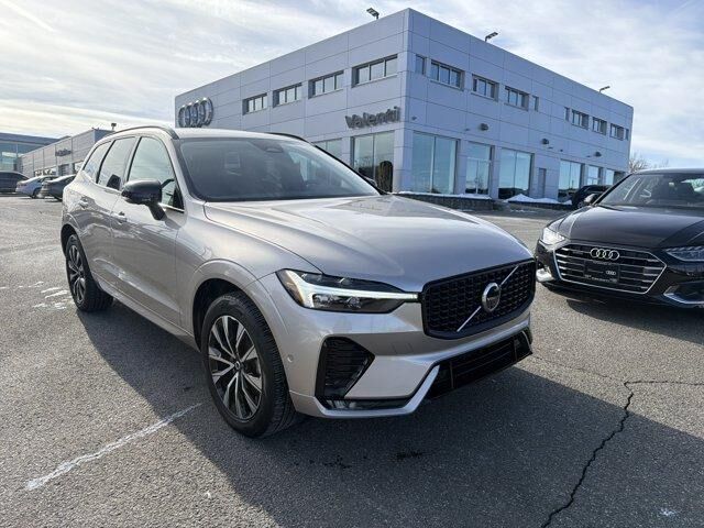 2025 VOLVO XC60