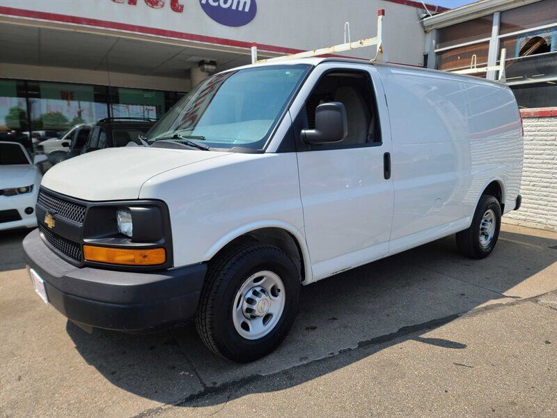 2015 CHEVROLET Express