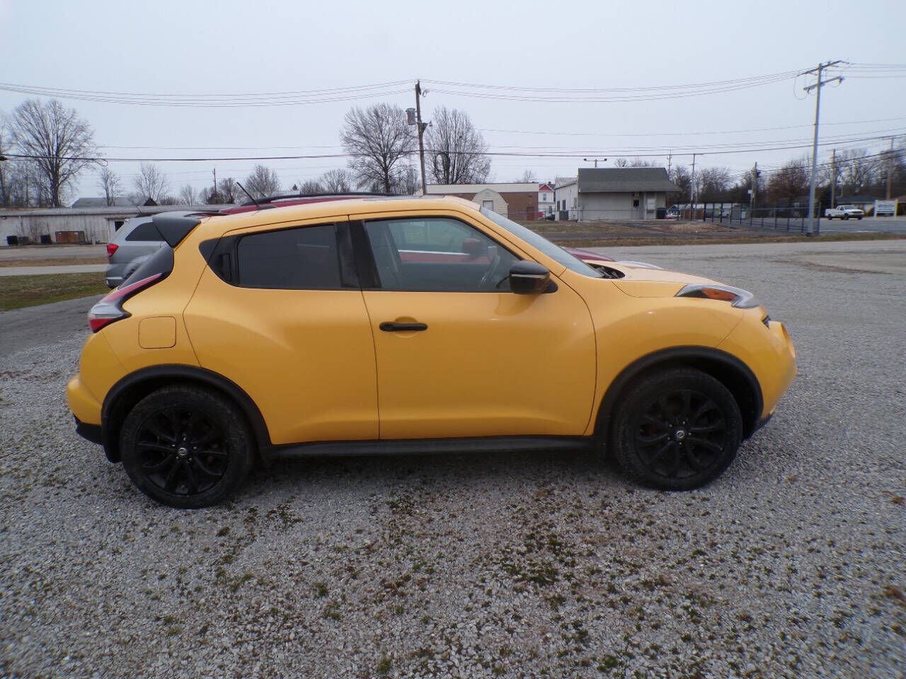 2016 NISSAN Juke