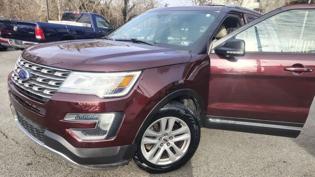 2019 FORD Explorer