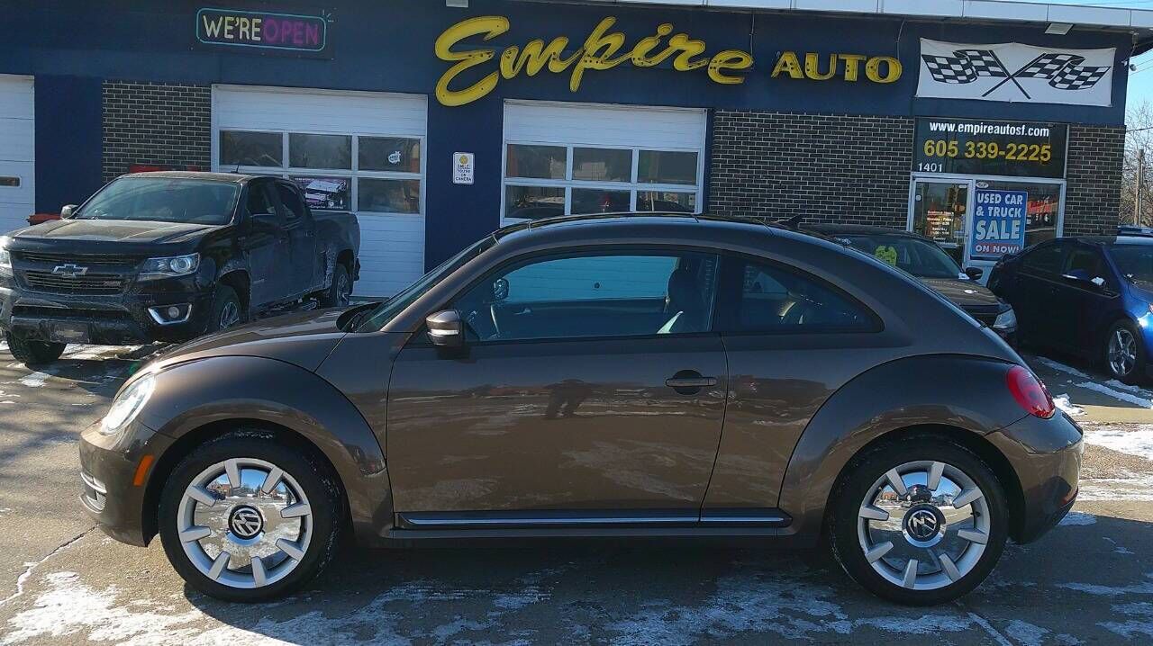 2012 VOLKSWAGEN Beetle