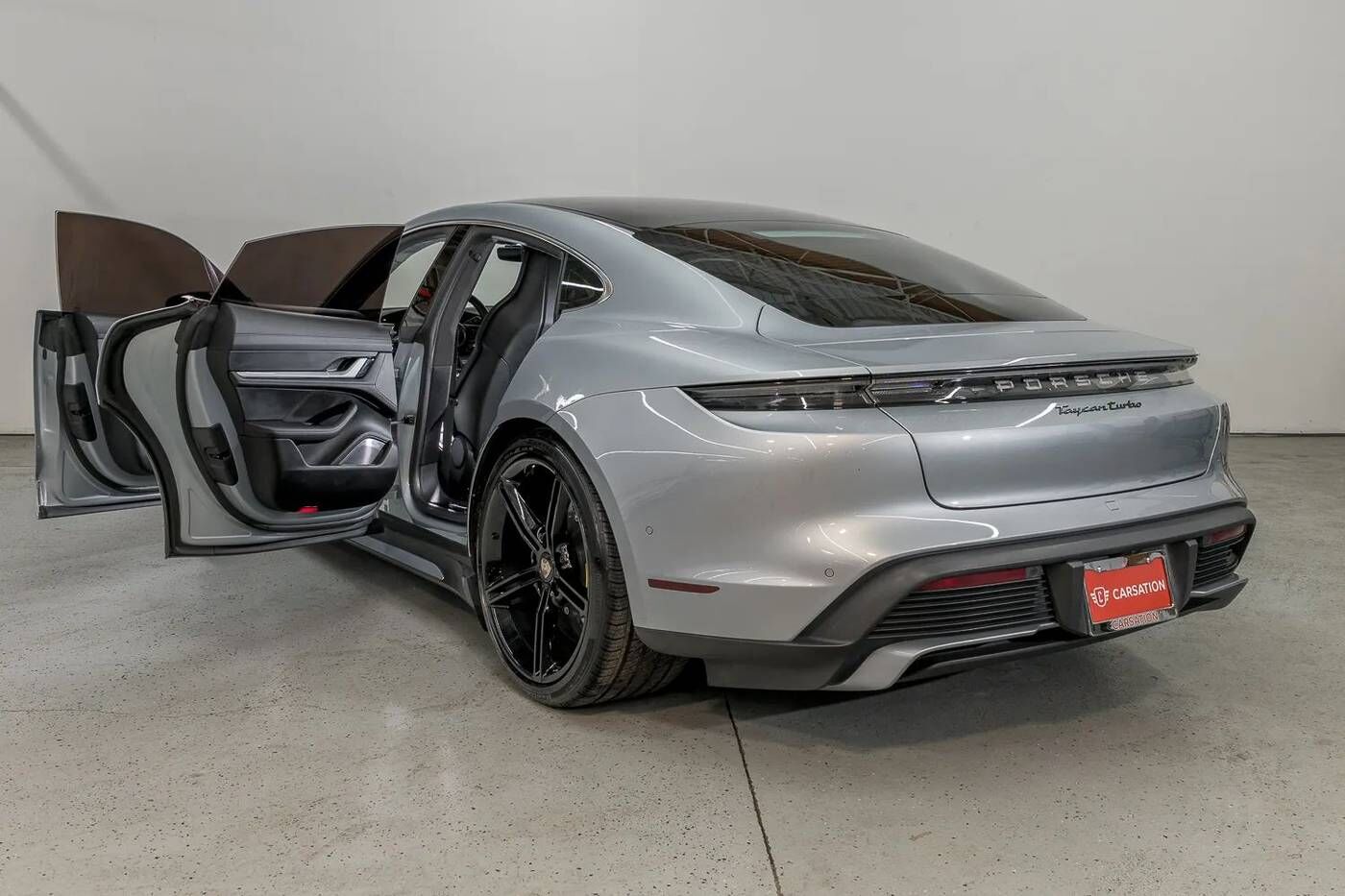 2020 PORSCHE Taycan