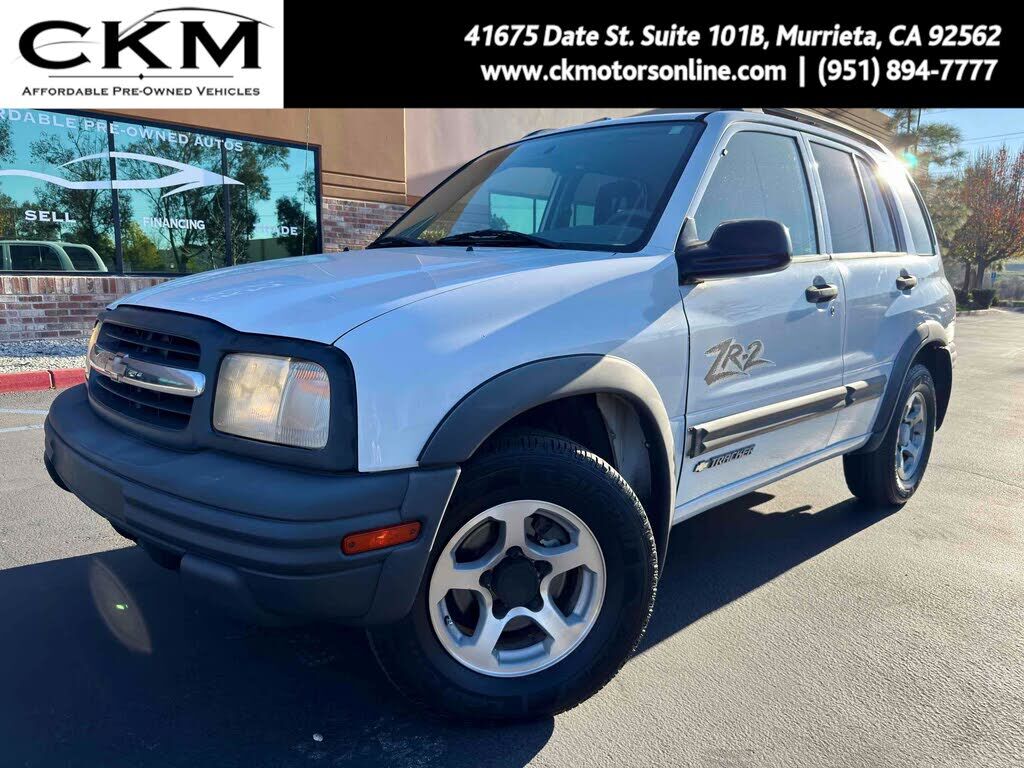 2003 CHEVROLET Tracker