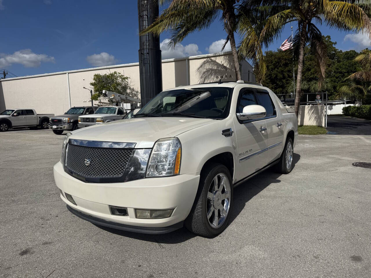 2011 CADILLAC Escalade