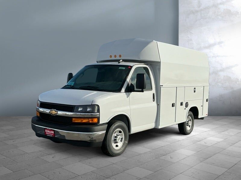 2025 CHEVROLET Express