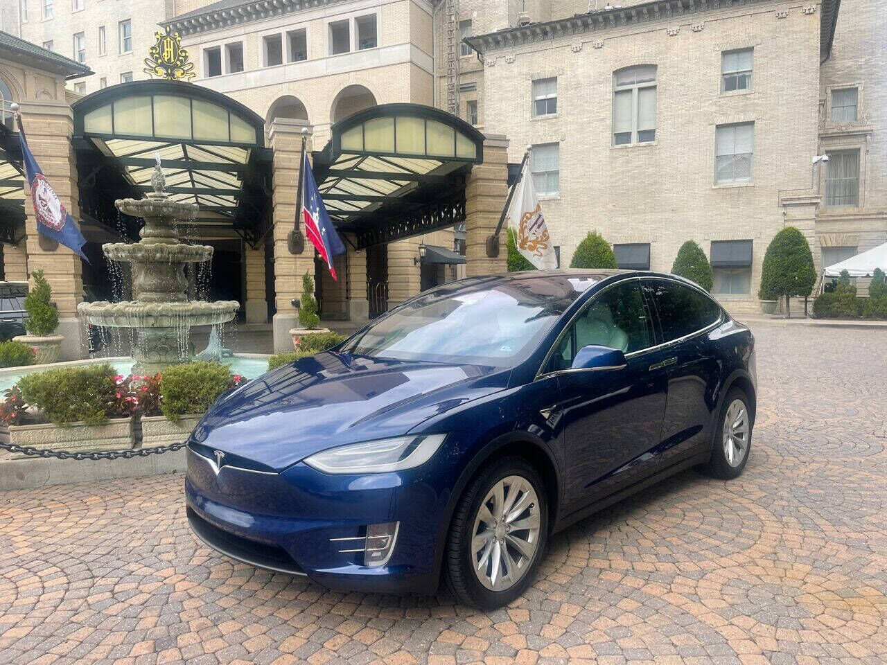 2018 TESLA Model X