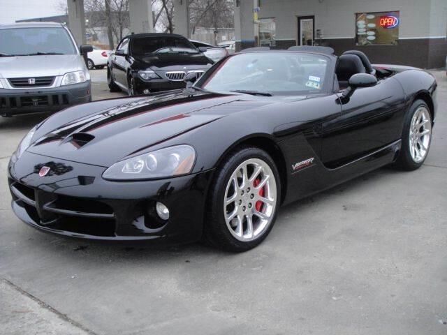 2004 DODGE Viper