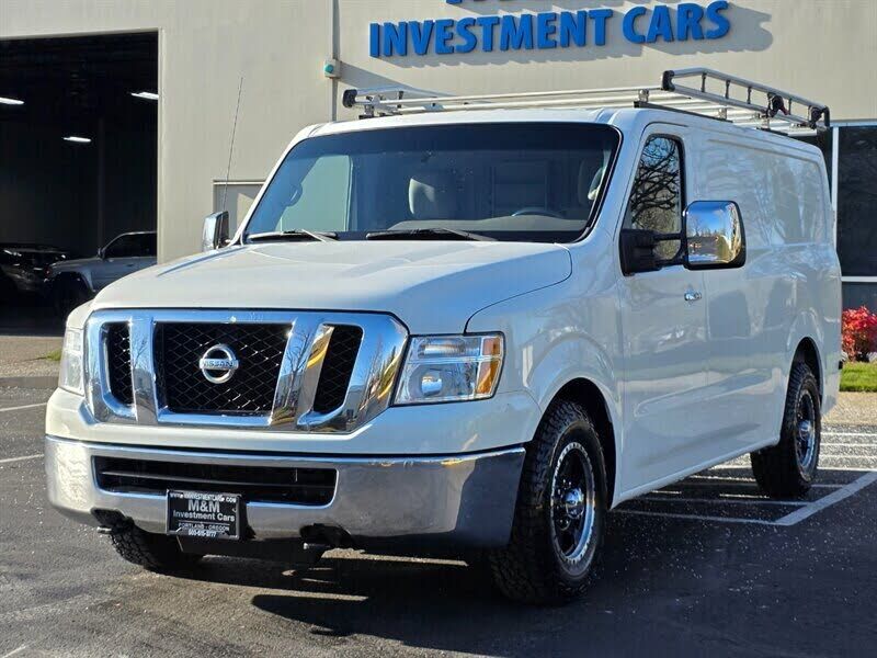 2018 NISSAN NV