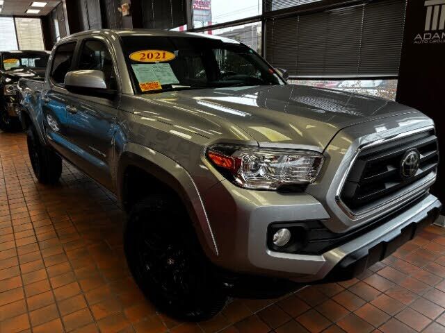 2021 TOYOTA Tacoma