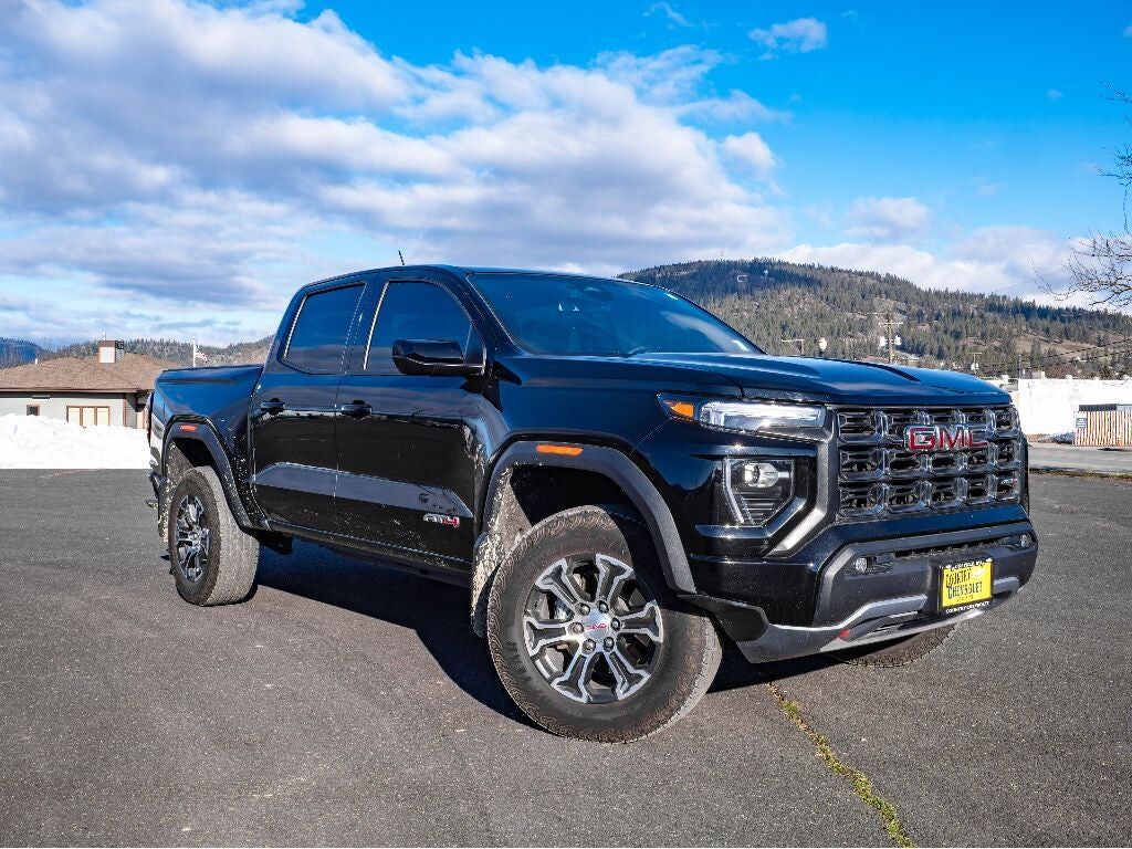 2024 GMC Canyon