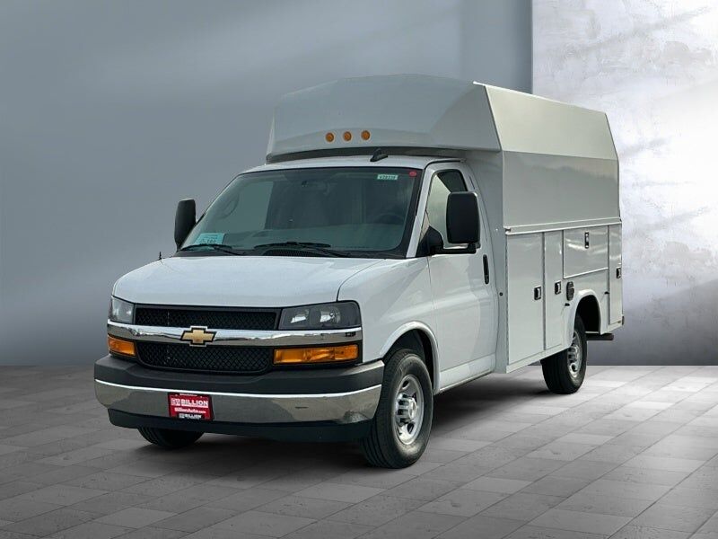 2025 CHEVROLET Express
