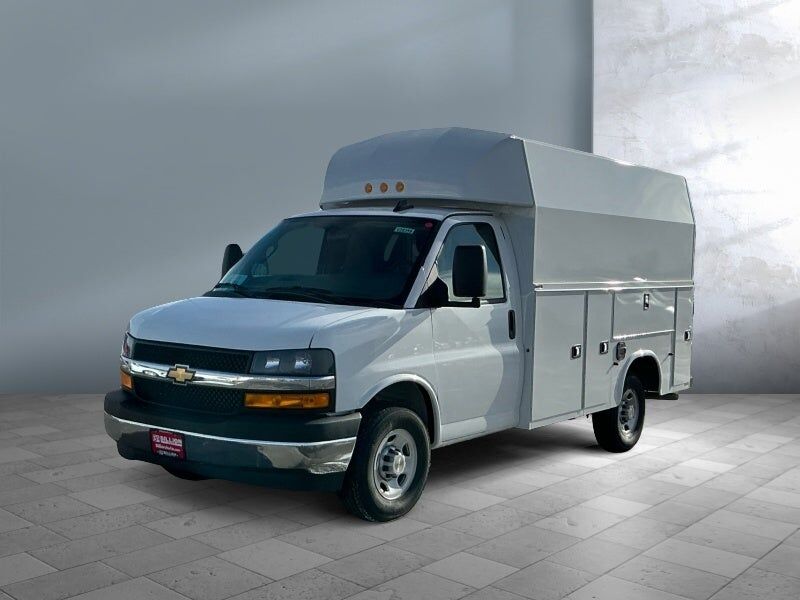 2025 CHEVROLET Express