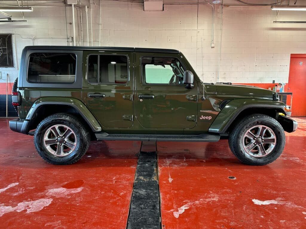 2021 JEEP Wrangler