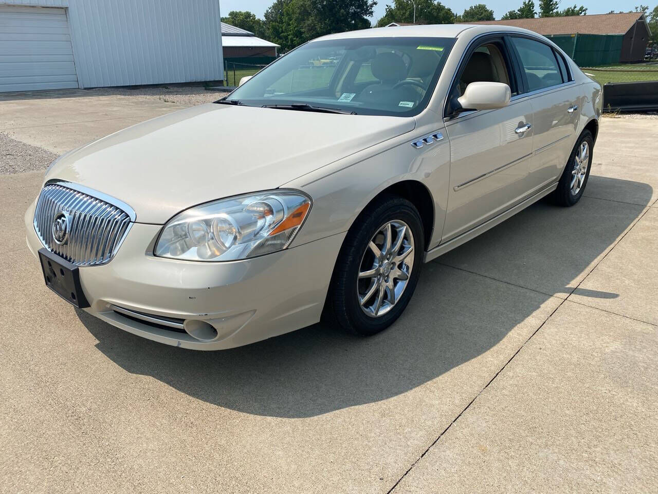2011 BUICK Lucerne