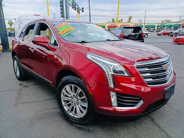 2017 CADILLAC XT5
