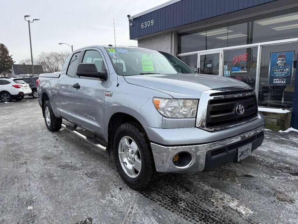 2012 TOYOTA Tundra