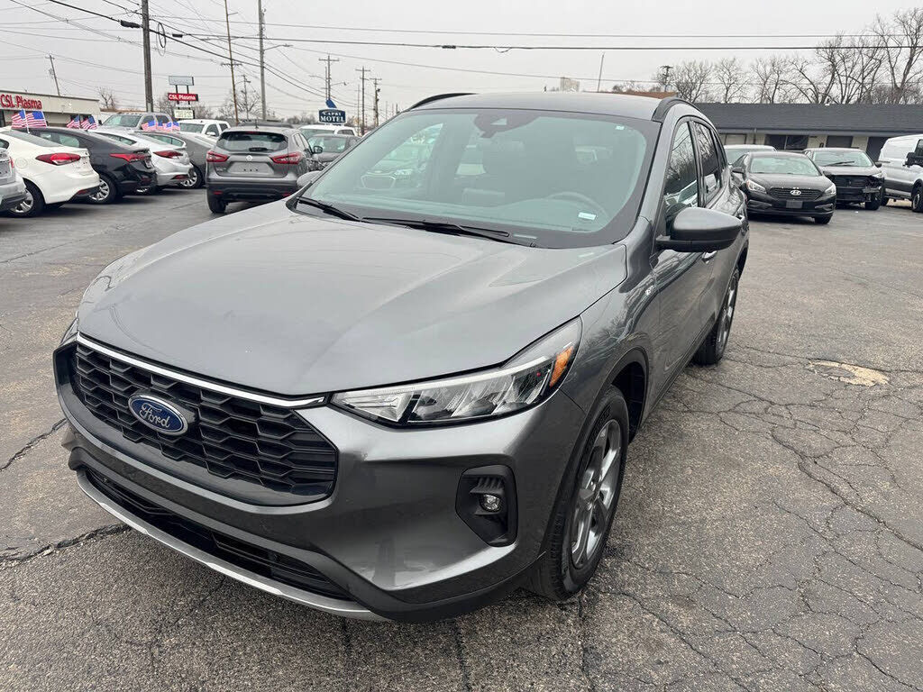 2025 FORD Escape