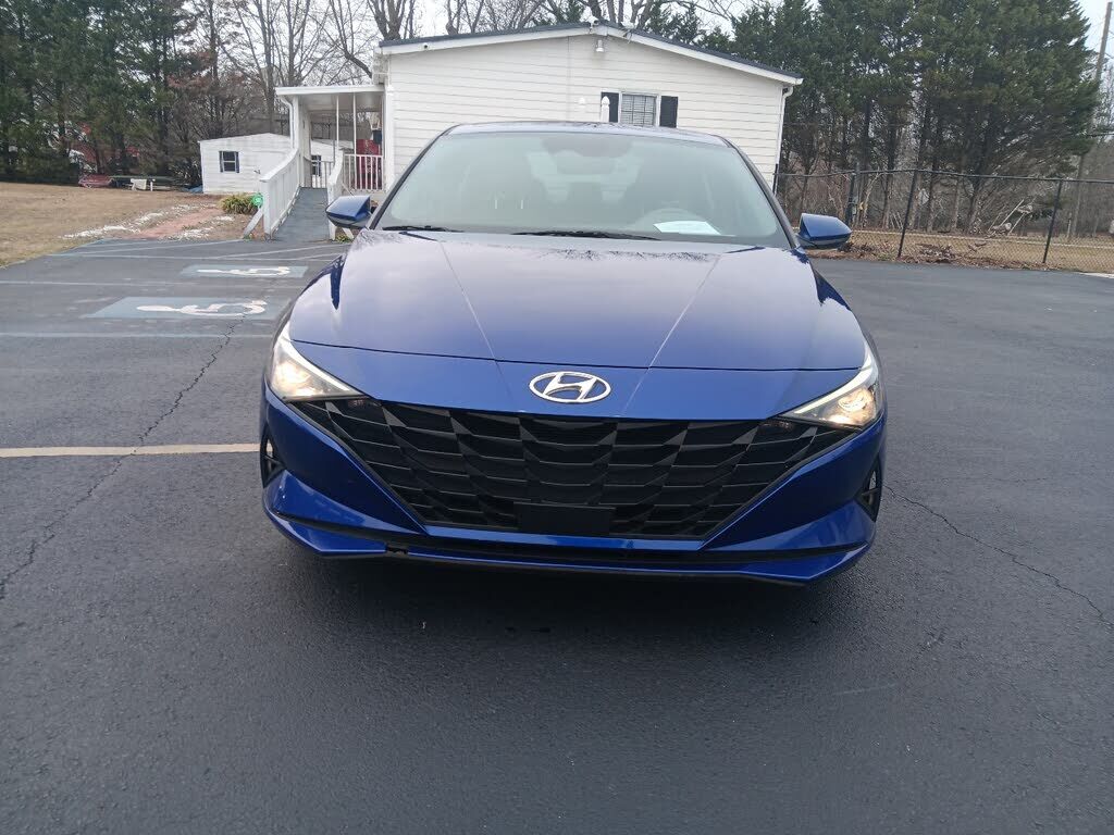 2023 HYUNDAI Elantra