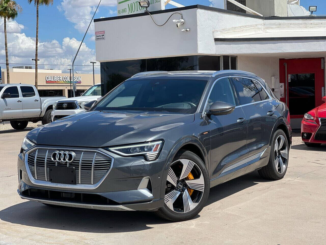 2019 AUDI e-tron