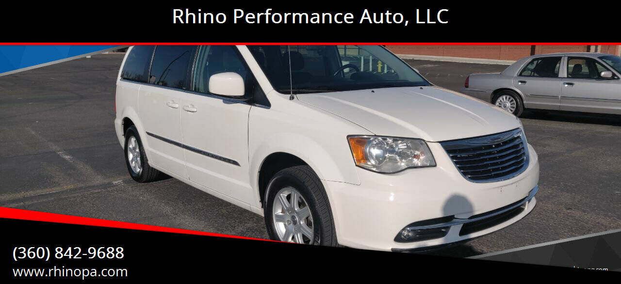 2011 CHRYSLER Town and Country