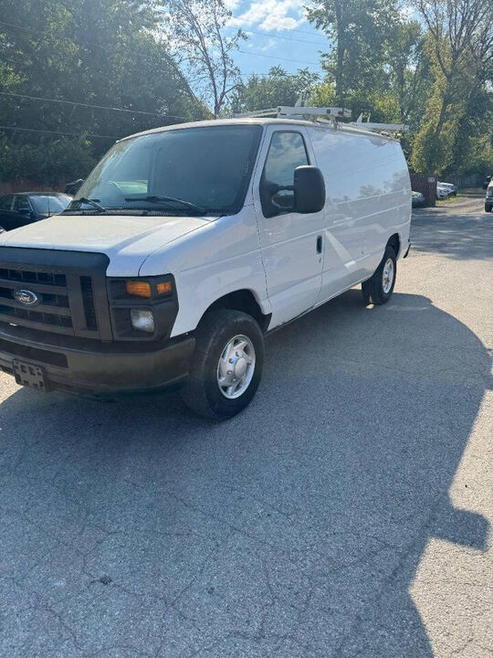 2012 FORD E-250